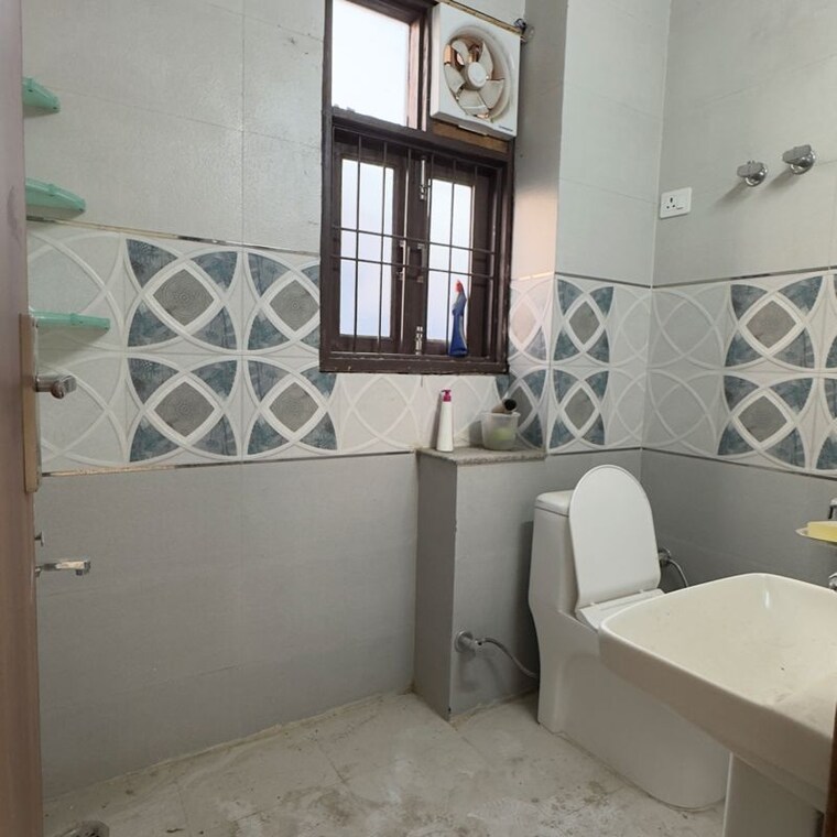 Kitchen, chattarpur 3 Bedroom 1250 Sq.Ft. Builder Floor In Chattarpur Delhi 9919989