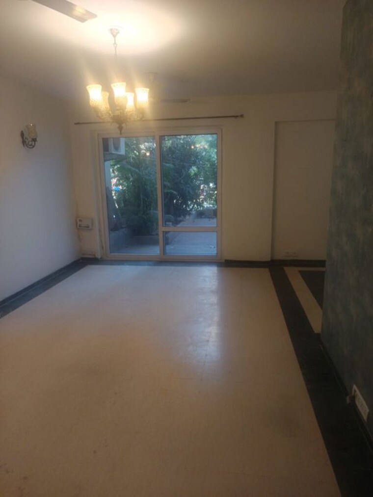 Room, emaar-emerald-floors 3.5 Bedroom 1750 Sq.Ft. Apartment In Sector 65 Gurgaon 9920000