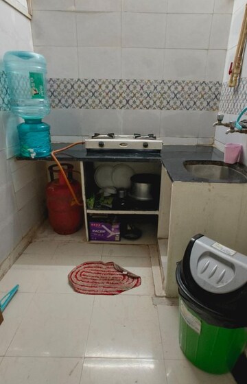 Furnished Amenities in  Pg at Mhada Colony, Andheri West – for Rent