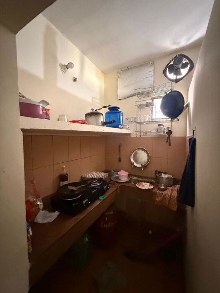 Kitchen, kalkaji 1 Bedroom 500 Sq.Ft. Builder Floor In Kalkaji Delhi 9920002