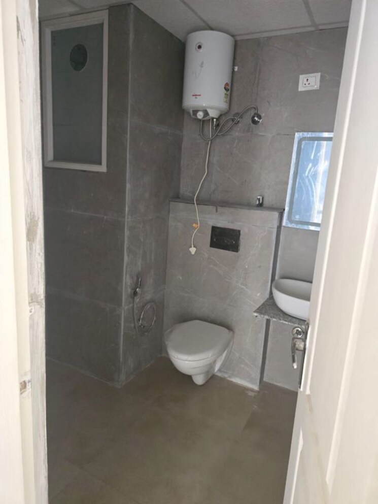 Bathroom, maya-green-lotus-utsav 4 Bedroom 3130 Sq.Ft. Apartment In International Airport Road Zirakpur 9920004