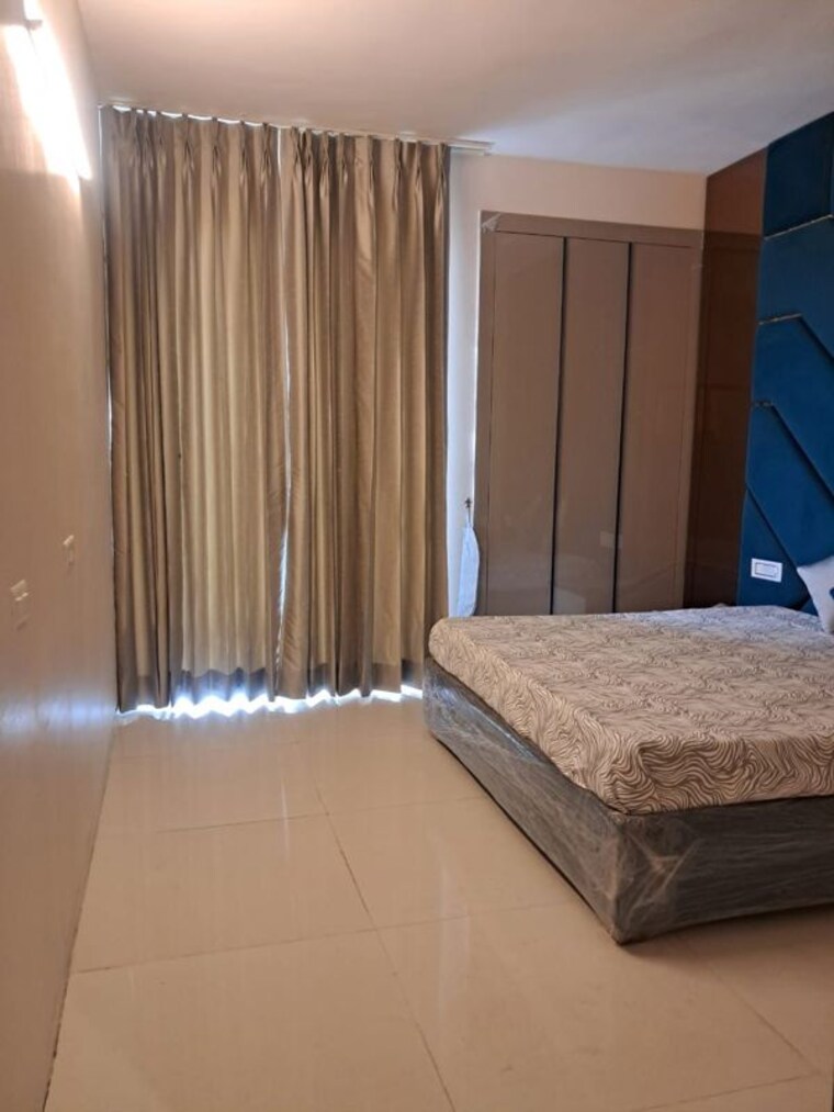 Bedroom, maya-green-lotus-utsav 4 Bedroom 3130 Sq.Ft. Apartment In International Airport Road Zirakpur 9920004