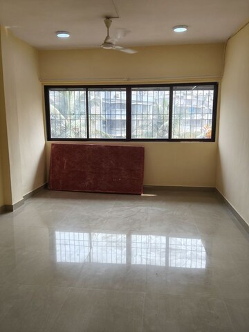 Bedroom in 2 BHK Apartment at Kaveri CHS Santacruz, Santacruz East – for Rent