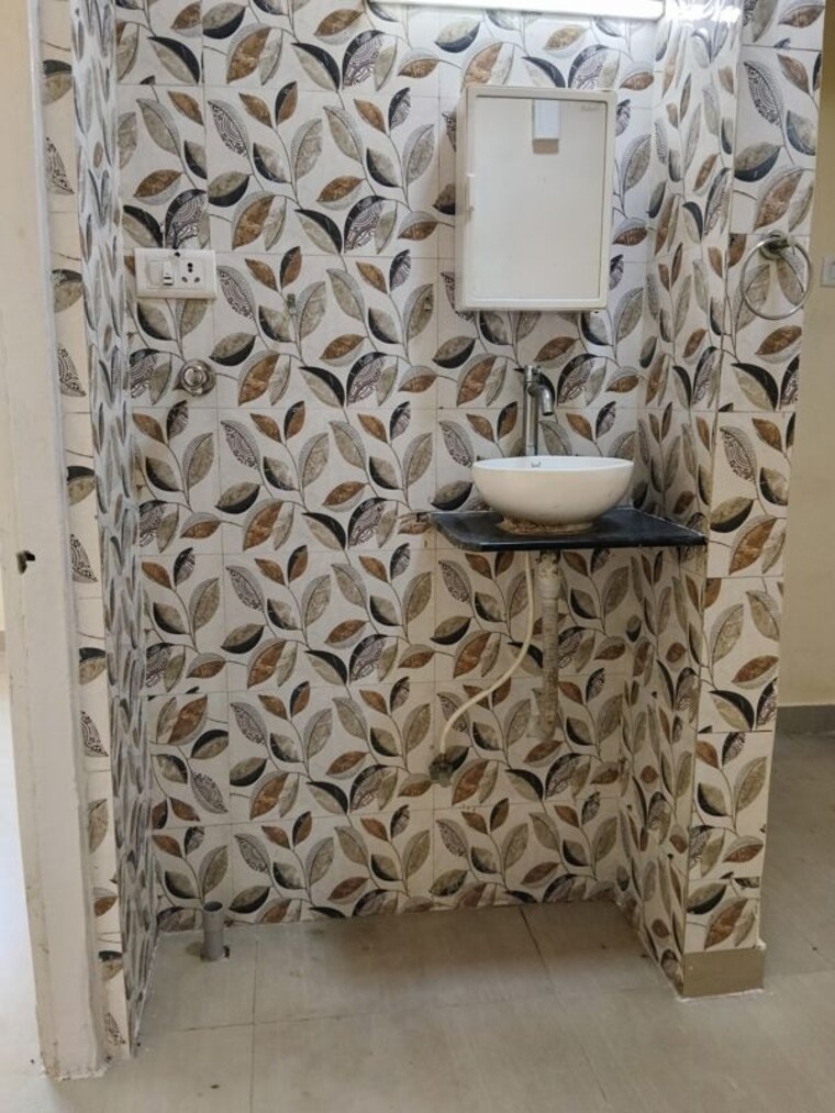 Bathroom, kaveri-chs-santacruz 2 Bedroom 700 Sq.Ft. Apartment In Santacruz East Mumbai 9920019