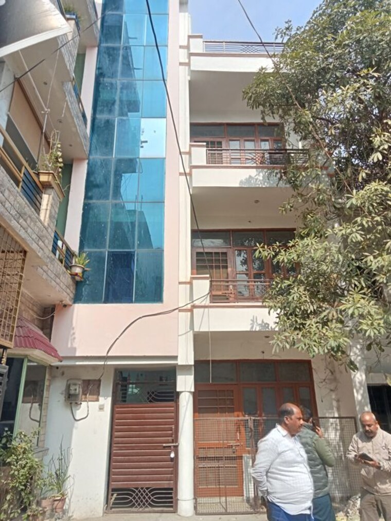 Exterior View, gomti nagar 4 Bedroom 800 Sq.Ft. Independent House In Gomti Nagar Lucknow 9920022