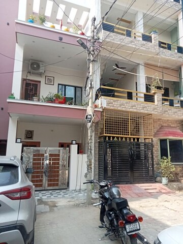 4 BHK Independent House For Sale in Gomti Nagar