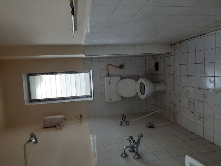 Bathroom, colaba 2 Bedroom 890 Sq.Ft. Apartment In Colaba Mumbai 9920027