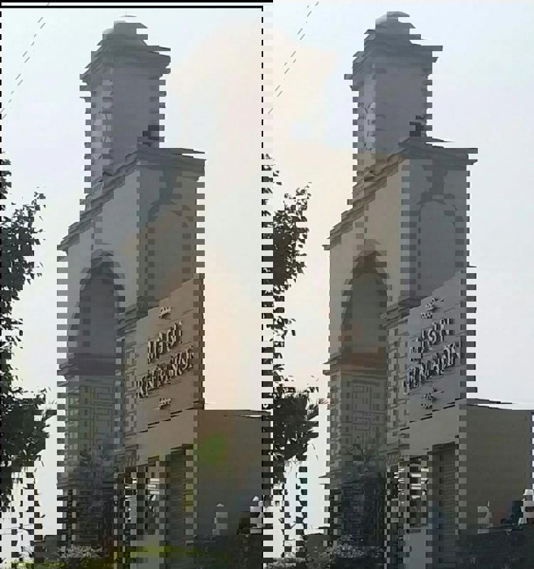 2 BHK + Study Room 1050 Sq.Ft. Apartment in Migsun Green Mansion