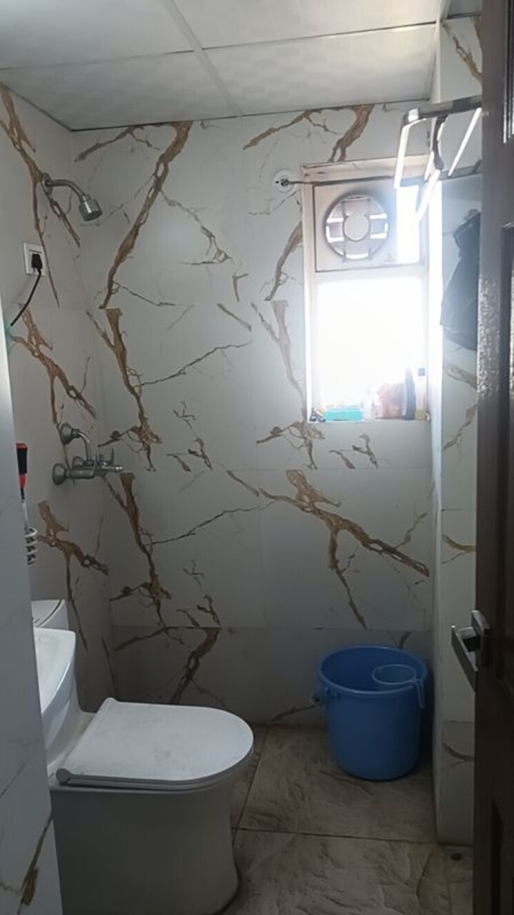 Bathroom, migsun-green-mansion 2 Bedroom 1050 Sq.Ft. Apartment In Zeta I Greater Noida Greater Noida 9920031