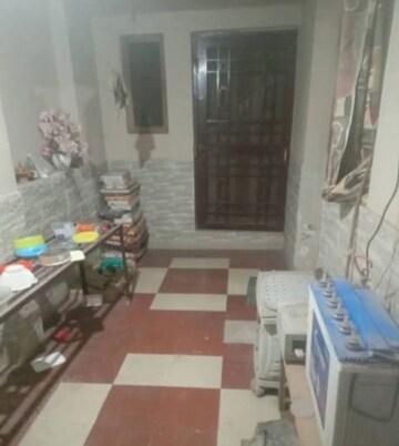 Attached Bathroom in 1 BHK Villa at Aliganj – for Rent
