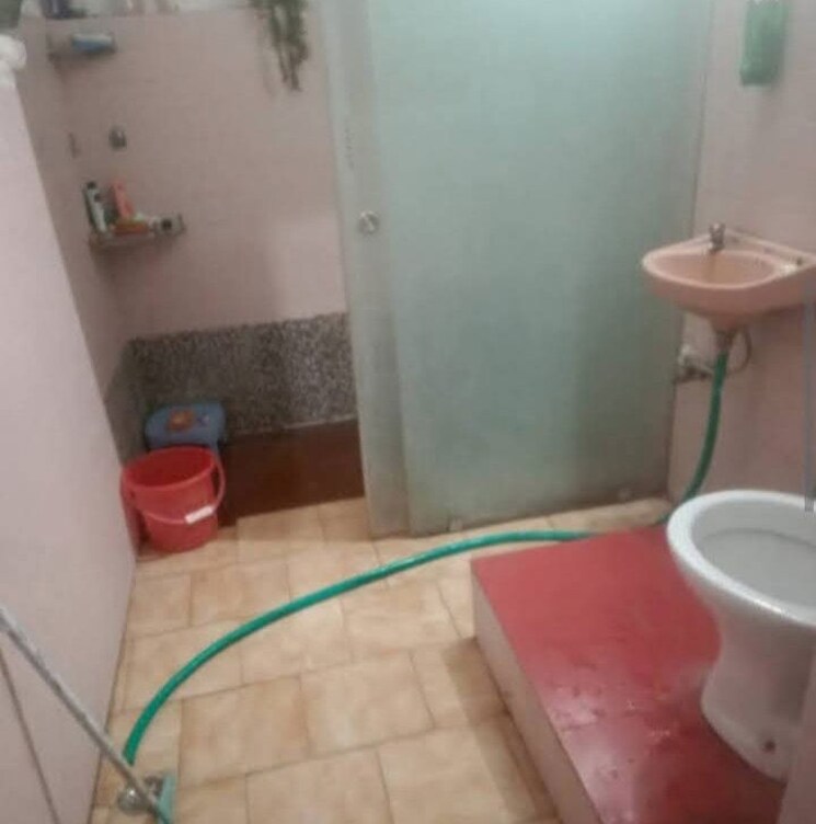 Attached Bathroom, aliganj 1 Bedroom 860 Sq.Ft. Villa In Aliganj Lucknow 9920047