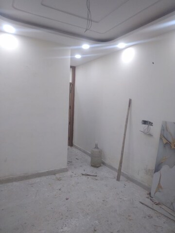 Room in 2 BHK Builder Floor at Govindpuri – for Sale