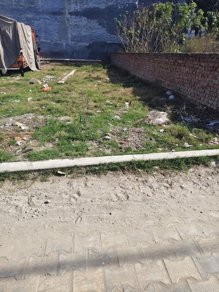 undefined, dhakoli  250 Sq.Yd. Plot In Dhakoli Zirakpur 9920056