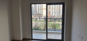 Room in 2 BHK Apartment at Gulshan Bellina, Sector 16 Greater Noida – for Rent