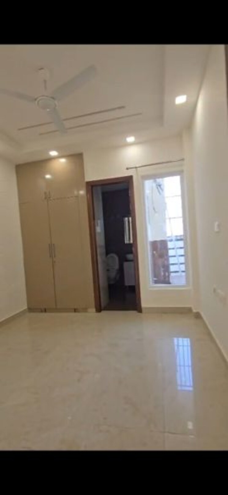 Room, puri-kohinoor 3 Bedroom 133 Sq.Yd. Apartment In Sector 89 Faridabad 9920087