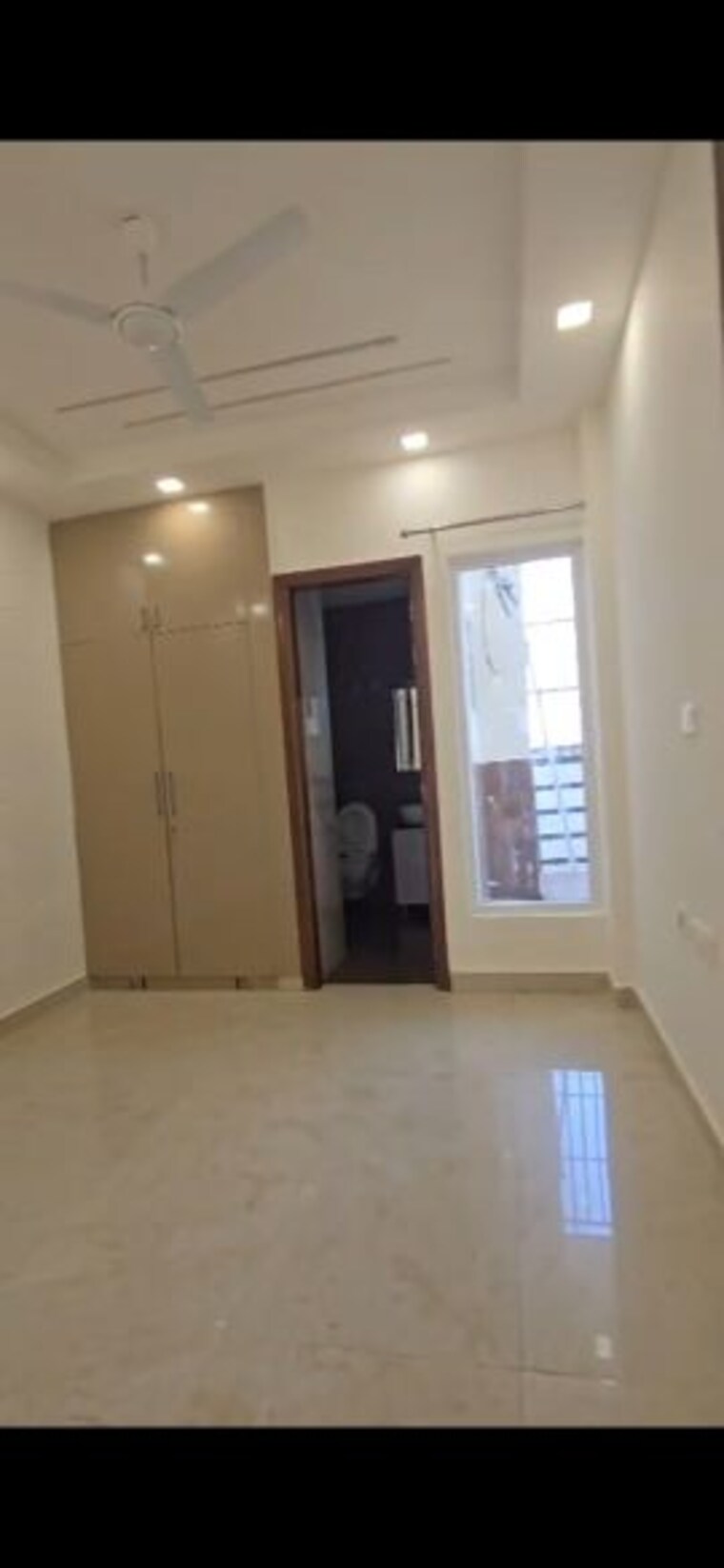 Room, puri-kohinoor 3 Bedroom 133 Sq.Yd. Apartment In Sector 89 Faridabad 9920087
