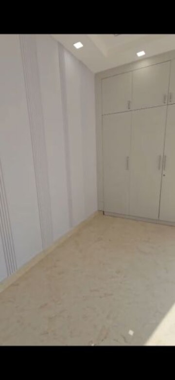 Room in 3 BHK Apartment at Puri Kohinoor, Sector 89 – for Sale