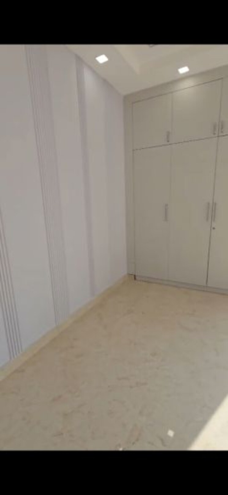 Room, puri-kohinoor 3 Bedroom 133 Sq.Yd. Apartment In Sector 89 Faridabad 9920087