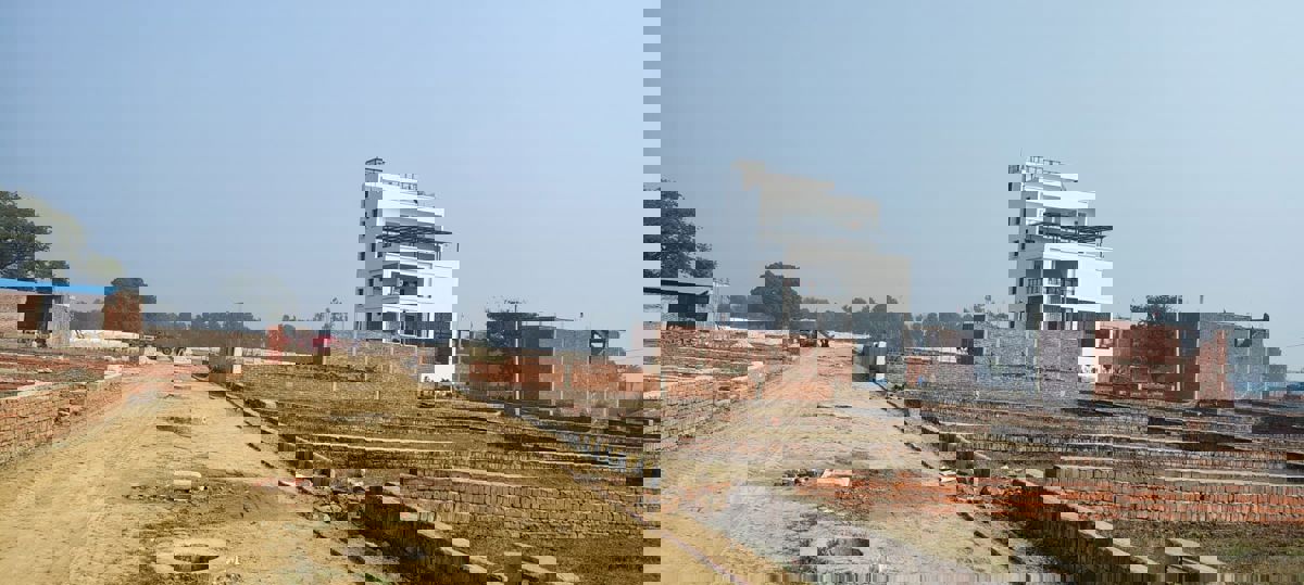 Plot For Sale in Mohanlalganj
