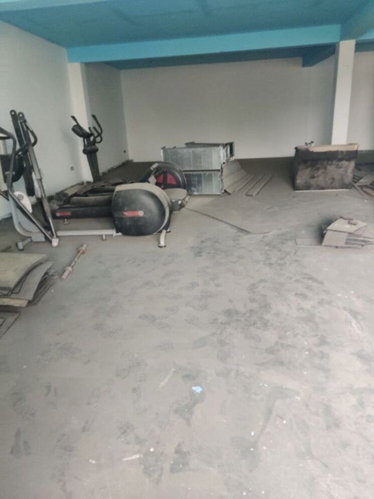 Team Area, gautam nagar Commercial Office Space 2200 Sq.Ft. In Gautam Nagar Delhi 9920072