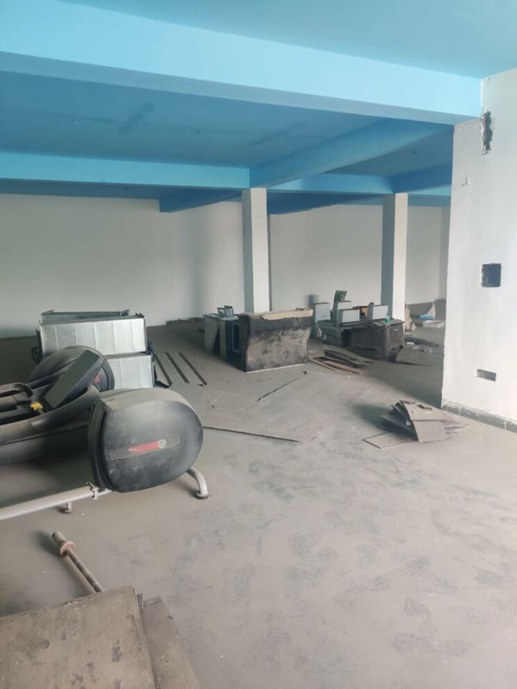 Team Area, gautam nagar Commercial Office Space 2200 Sq.Ft. In Gautam Nagar Delhi 9920072