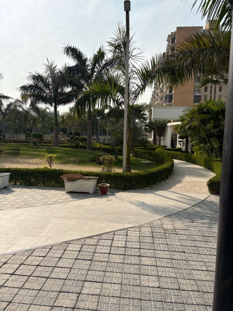  Parking, ratan-galaxy 4 Bedroom 2535 Sq.Ft. Apartment In Lalbagh Lucknow 9920120