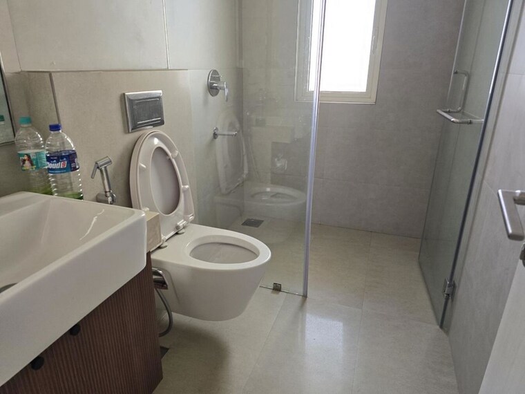 Bathroom, indiabulls-sky-forest 3 Bedroom 1589 Sq.Ft. Apartment In Lower Parel Mumbai 9920115