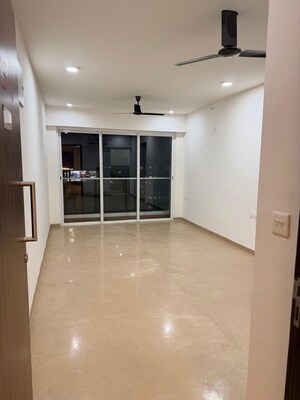 2 BHK Apartment For Sale in Kalpataru Immensa, Kolshet Road