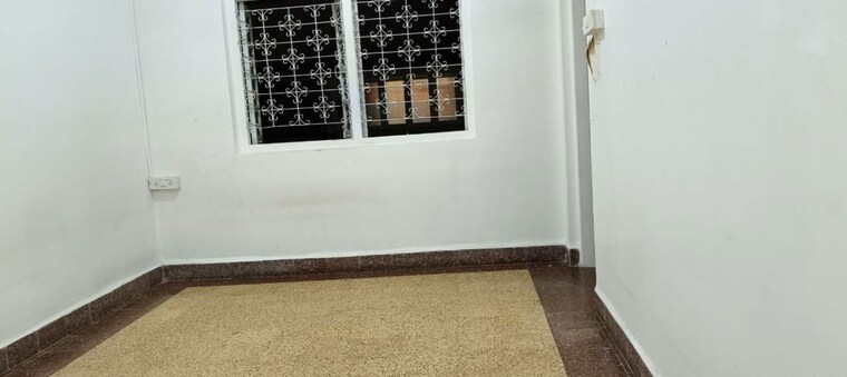 Balcony, colaba 1 Bedroom 425 Sq.Ft. Apartment In Colaba Mumbai 9920149