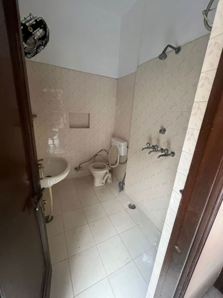 Bathroom, sector 12 panchkula 3 Bedroom 1750 Sq.Ft. Independent House In Sector 12 Panchkula Panchkula 9920163