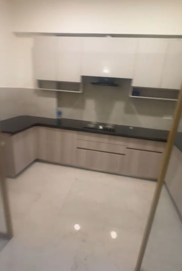 Kitchen, smart-world-orchard 3 Bedroom 1680 Sq.Ft. Apartment In Sector 61 Gurgaon 9920174