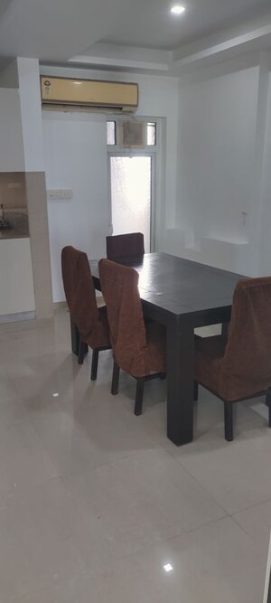 Living Room in 5 BHK Apartment at Hiranandani Gardens Richmond Tower, Powai – for Rent