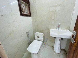 Bathroom in 3 BHK Builder Floor at Sector 57 – for Rent
