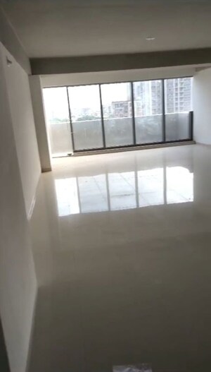 Room in  Office Space at Sola – for Rent