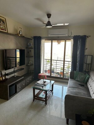 Living Room in 1 BHK Apartment at Ghatkopar West – for Rent
