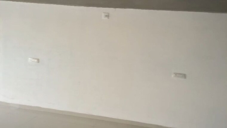 Room, sola Commercial Office Space 945 Sq.Ft. In Sola Ahmedabad 9920217