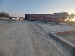 Plot For Sale in Raebareli Road