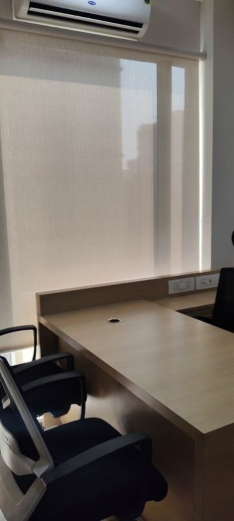 Team Area, goregaon east Commercial Office Space 400 Sq.Ft. In Goregaon East Mumbai 9920263