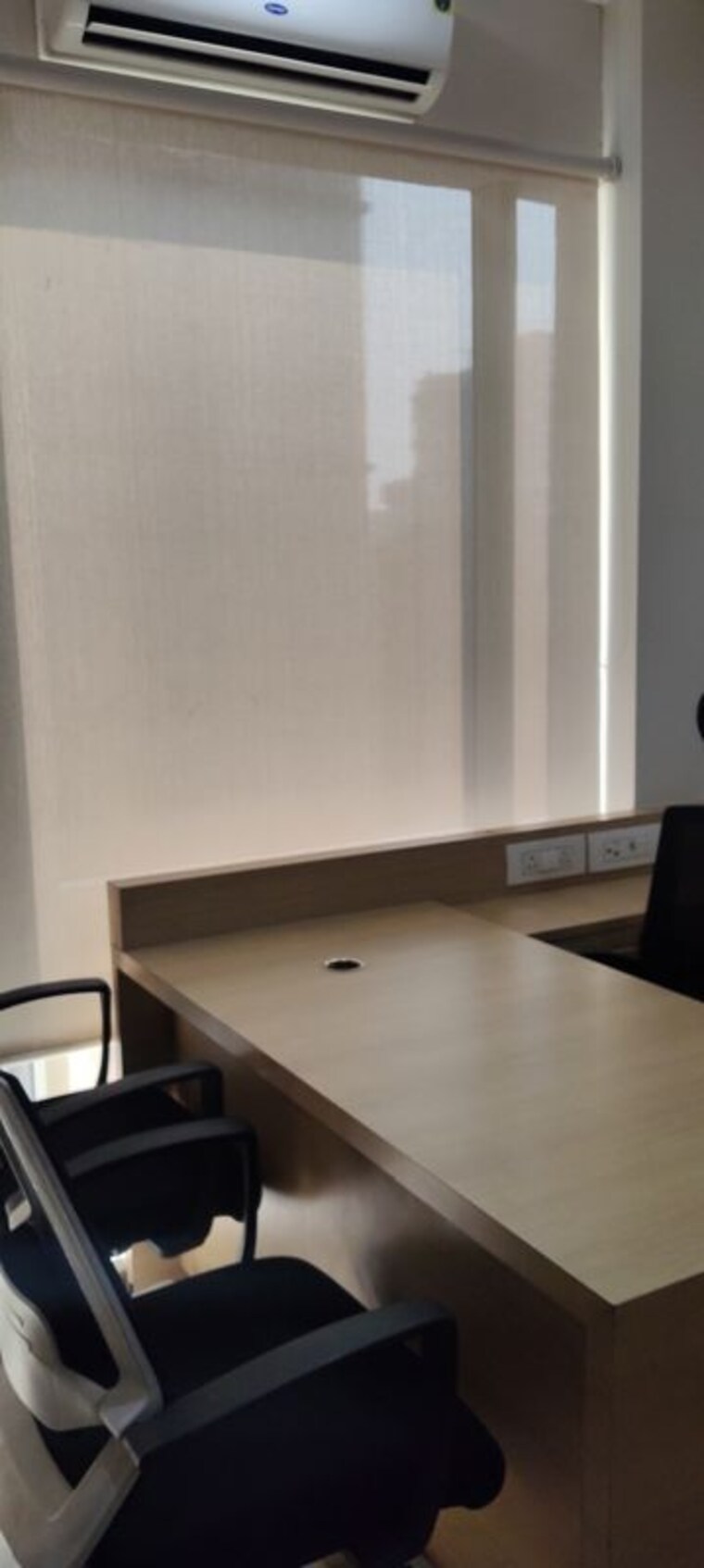 Team Area, goregaon east Commercial Office Space 400 Sq.Ft. In Goregaon East Mumbai 9920263