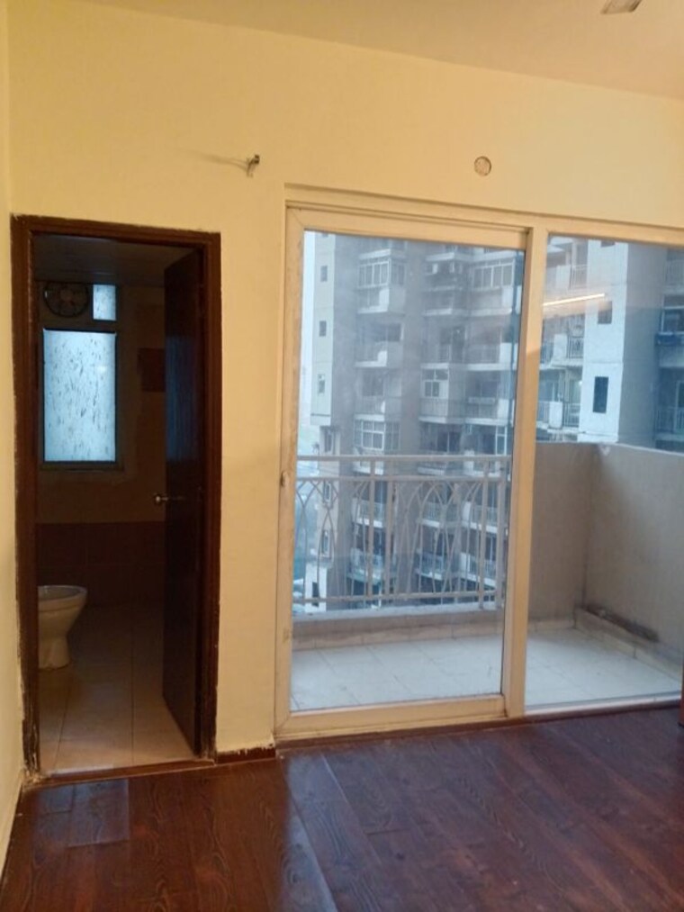 Room, mahagun-mywoods-ii 2.5 Bedroom 1125 Sq.Ft. Apartment In Sector 16c Greater Noida Greater Noida 9908878