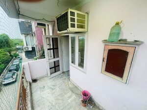 Balcony in 1 BHK Apartment at Sector 21c – for Rent