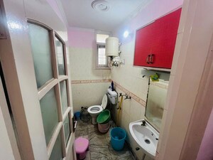 Bathroom in 1 BHK Apartment at Sector 21c – for Rent