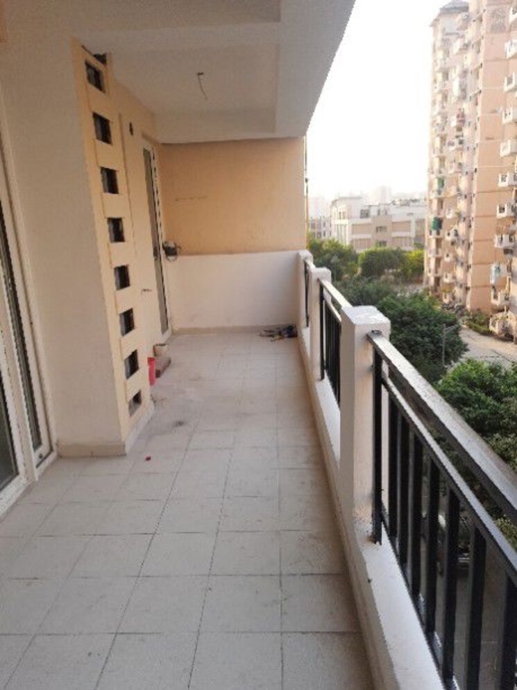 Balcony, bptp-parkland-pride 3 Bedroom 190 Sq.Yd. Builder Floor In Sector 77 Faridabad 9920280