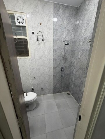 Attached Bathroom in 3 BHK Builder Floor at Sector 15 – for Rent