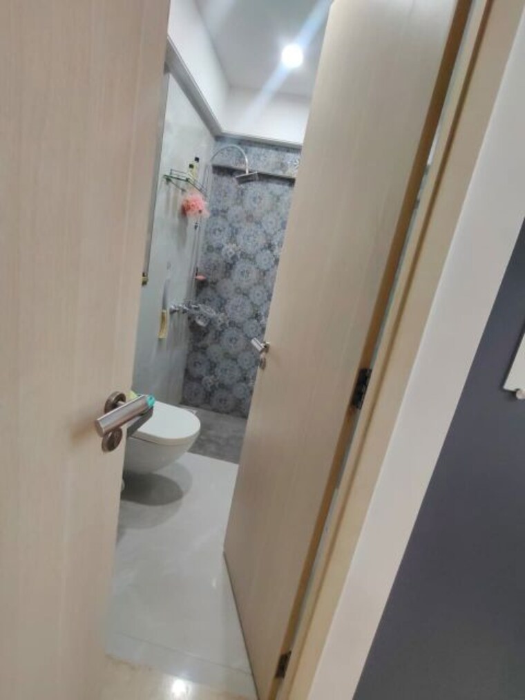 Attached Bathroom, rsb-ms-h2o 3 Bedroom 1100 Sq.Ft. Apartment In Santacruz East Mumbai 9920297