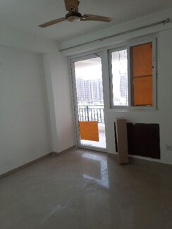 3 BHK + Pooja Room Builder Floor For Sale in BPTP Parkland Pride
