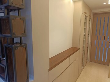 Room in 4 BHK Apartment at Kanakia Silicon Valley, Powai – for Rent