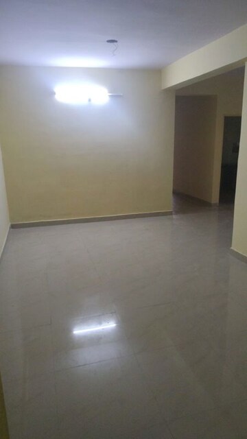 Room in 3 BHK Apartment at Hatia – for Rent