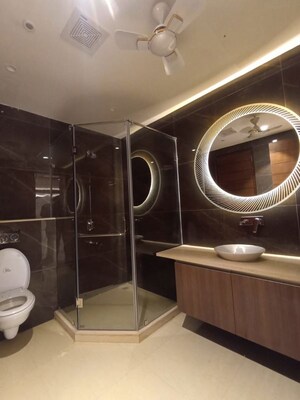 Master Bedroom in 5 BHK Builder Floor at Sector 56 – for Rent