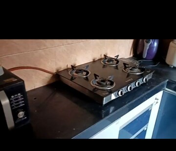 Master Bedroom in 2 BHK Apartment at UPAEVP Mandakini Enclave, Raebareli Road – for Rent